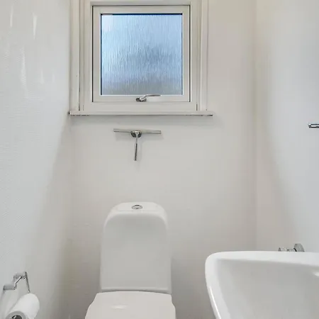 Stunning In With 4 Bedrooms And Wifi